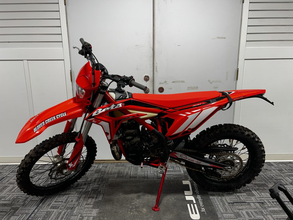 2024 Beta 300 X-trainer (Pre-owned)