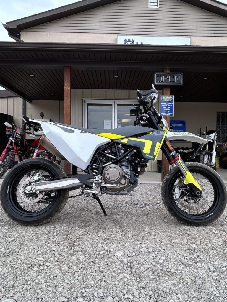 Husqvarna Supermoto 701