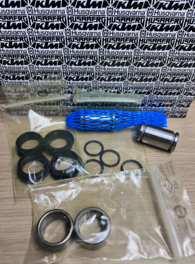 Husky swingsarm bearing kit TC50/65